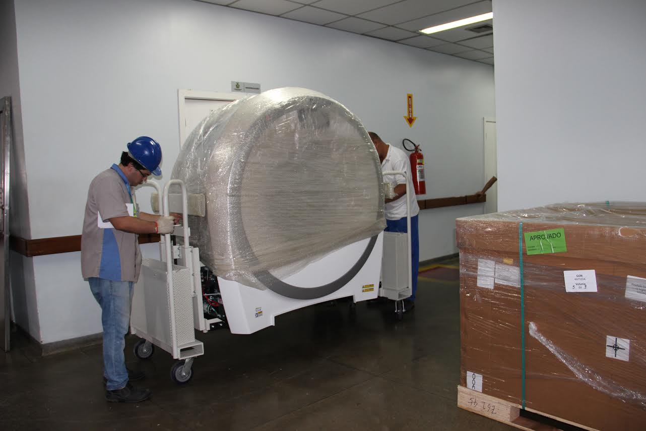 Hospital Adriano Jorge recebe novo tomógrafo no valor de R$ 1,2 milhão