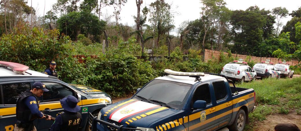 Fugitivos do Compaj fazem arrastão em comunidade próxima ao presídio