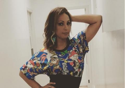 Seio de Valesca Popozuda ‘escapole’ durante show. Vídeo