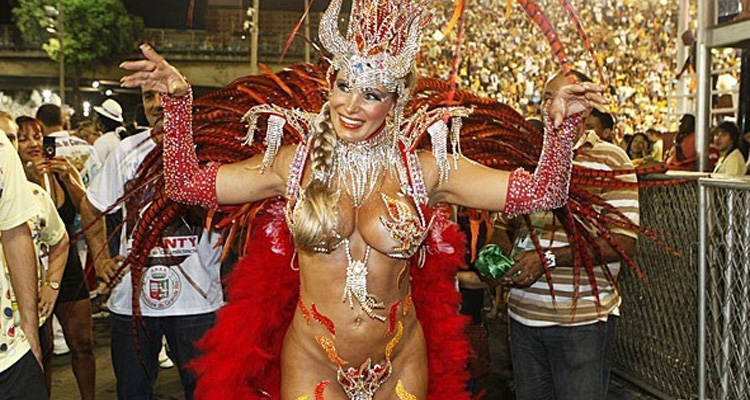 Ângela Bismarchi aceita Jesus e toma decisão radical