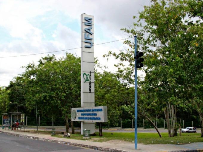 Ufam confirma aulas após boatos de possíveis foragidos escondidos na mata