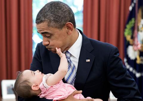 Obama deixa marca de carisma, informalidade e estilo no governo