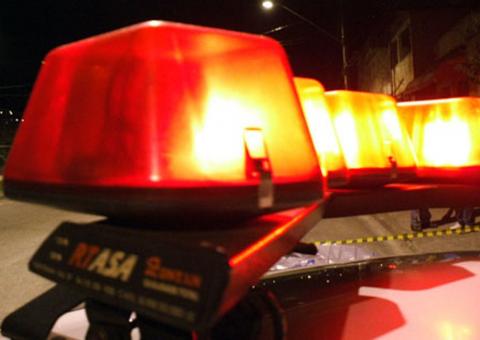 Trio invade empresa e agride funcionários durante assalto em Manaus