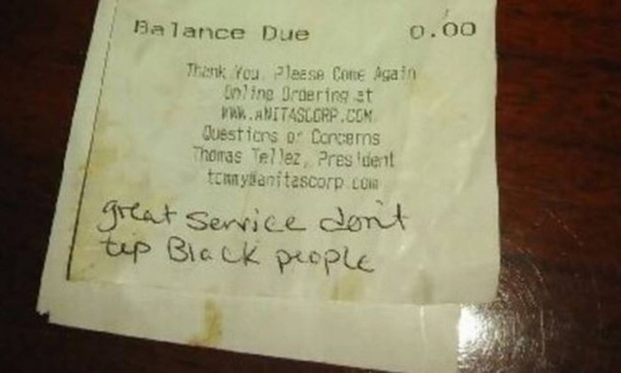 Conta com recado 'não damos gorjeta a negros' gera comoção nos EUA