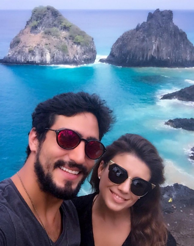  Paula Fernandes posta foto com ex de global e fãs sugerem namoro