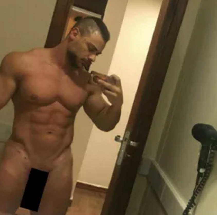  Léo Stronda explica foto de pênis à mostra vazada e tira onda '3 pernas'