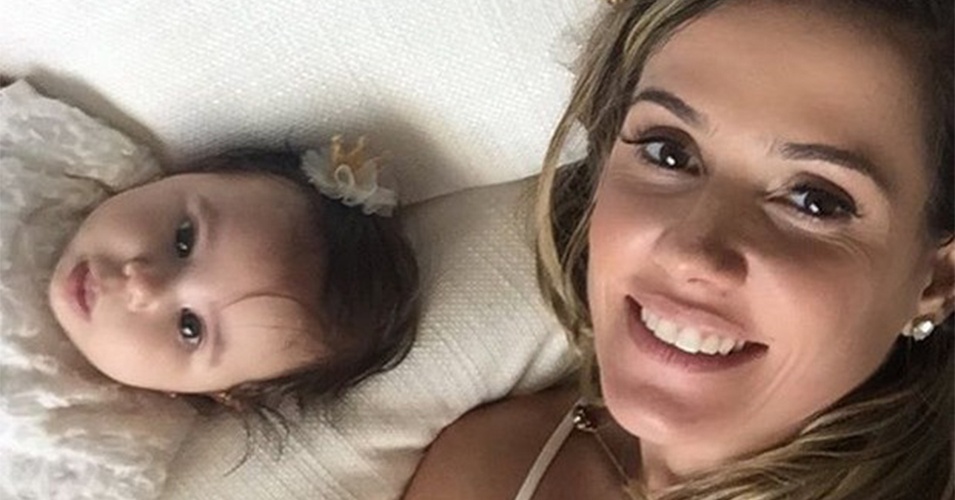 Deborah Secco é ameaçada de morte por internauta