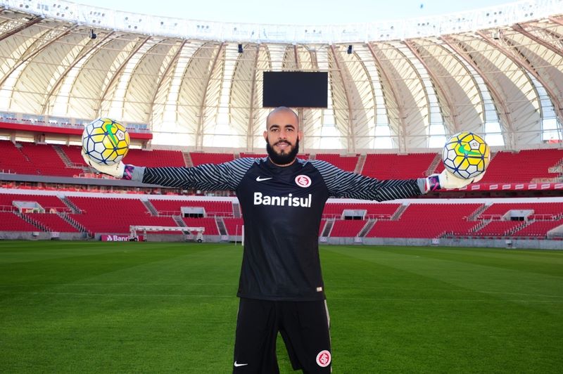 Após convocação, Danilo agradece a Tite e faz promessa