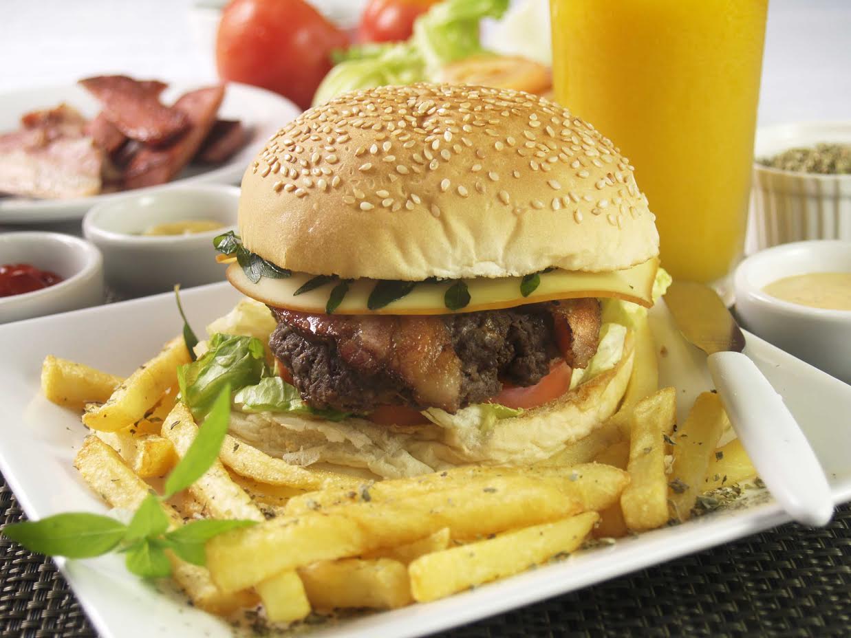  Em Manaus, hamburgueria Don Pepe volta em novo endereço