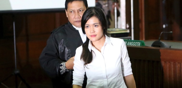 Mulher matou amiga por considerá-la feliz 