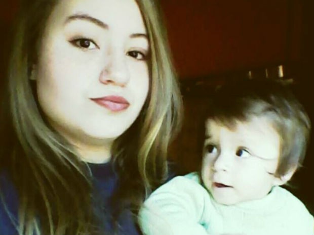 Funcionária de hospital é demitida após cortar dedo de bebê com tesoura 