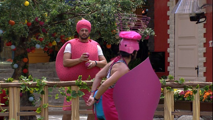 Marinalva e Daniel vencem primeira prova do anjo e garantem premiação em dinheiro