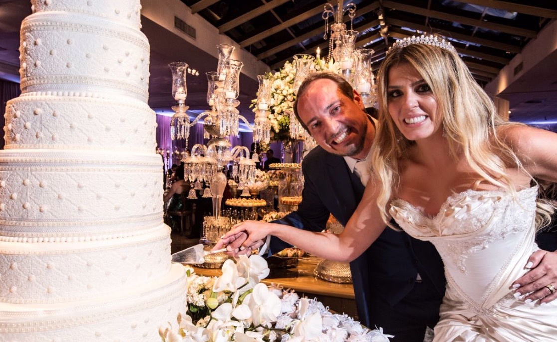  Ex-BBB Marcela se separa 3 meses após casamento luxuosíssimo em castelo 