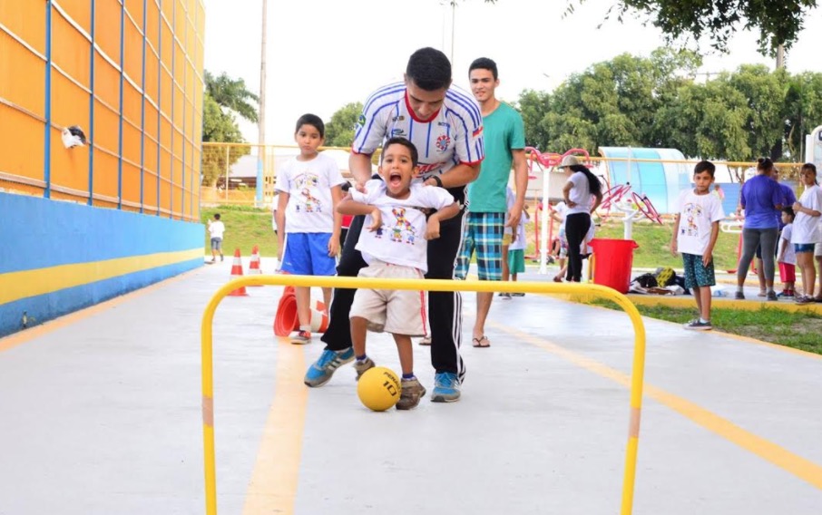 Baile de carnaval encerra 2ª Colônia de Férias para PCD’s nesta segunda