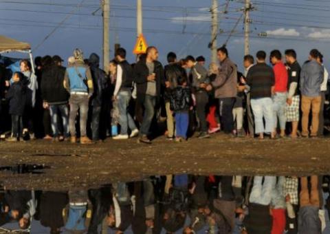 Juíza federal  anula  medida de Trump que bloqueia  refugiados 