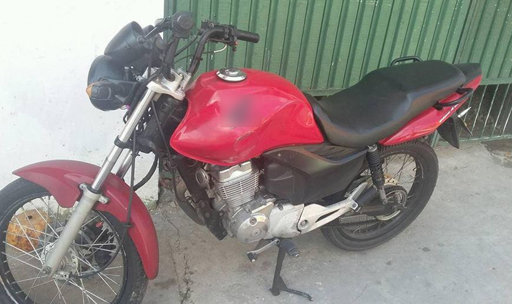 Em Manaus, moto usada para entrega de churrasco é furtada e dona oferece recompensa para recuperá-la