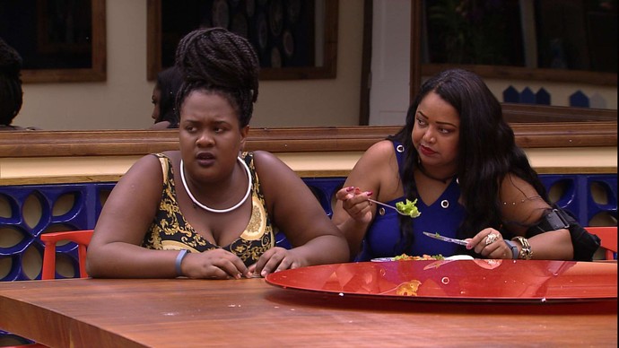 BBB17: Roberta esconde voto em Mayara e deixa Elis levar culpa