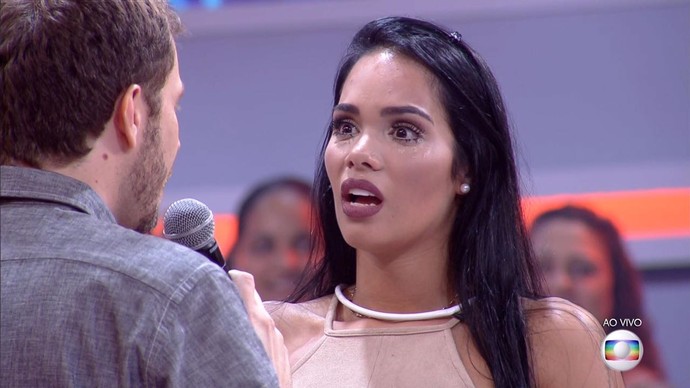 Reação de Mayara ao saber do voto de Roberta vira memes. Veja