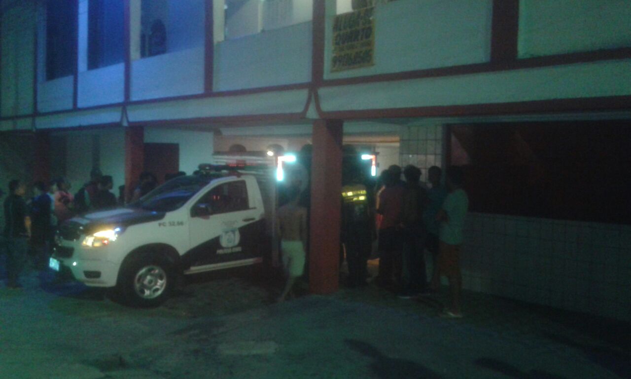 Em Manaus, homem é executado a tiros dentro de quitinete 