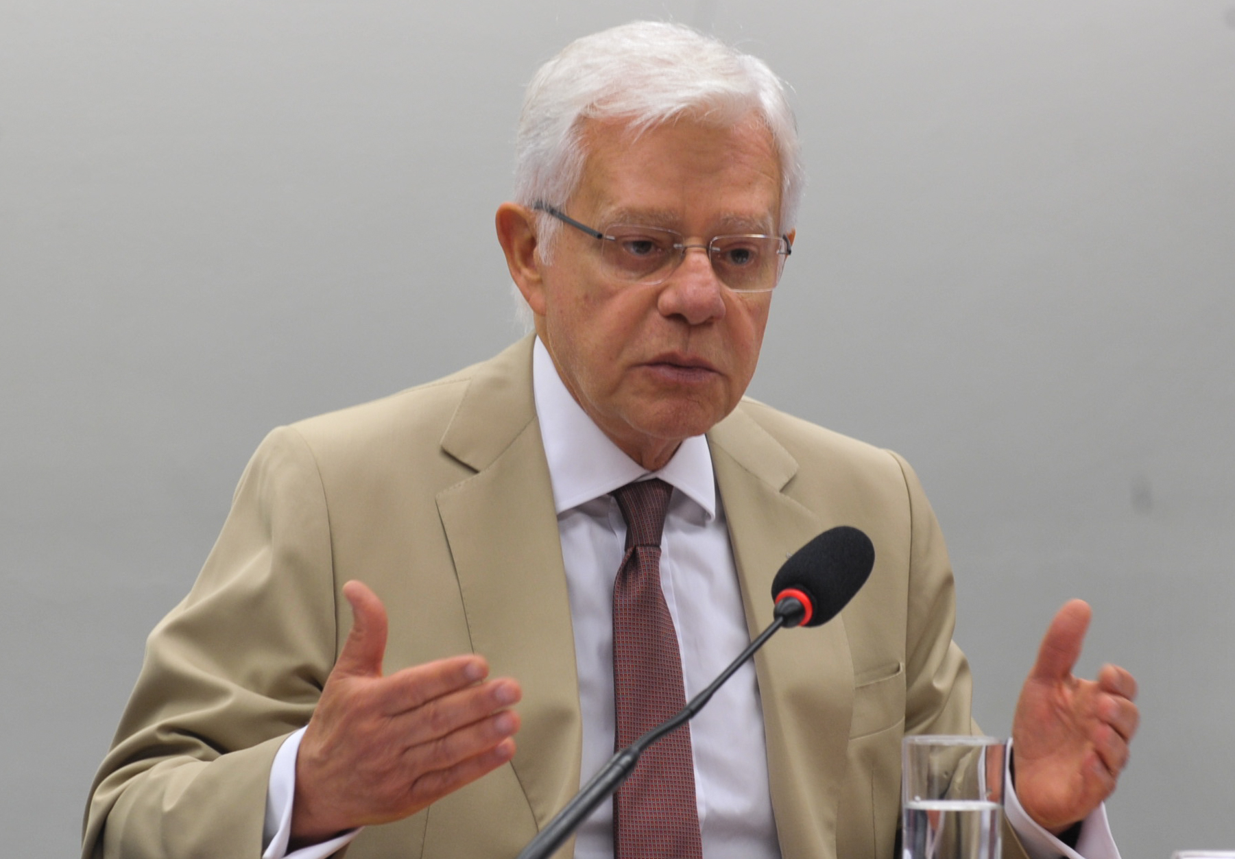 Justiça diz que Moreira Franco pode ser ministro, mas sem foro privilegiado