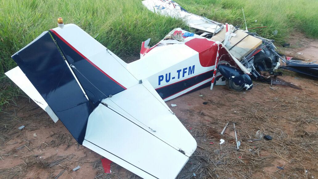 Duas pessoas morrem após queda de ultraleve