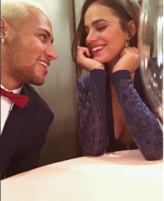 Neymar dá carrão de presente para cupido que o reaproximou de Bruna Marquezine