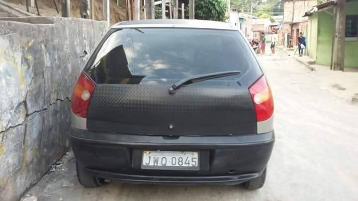 Homem é agredido e tem carro roubado em Manaus