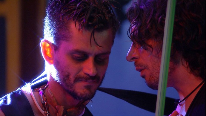 BBB 17: Ilmar diz para Marcos que Emilly tentou cegar amizade deles