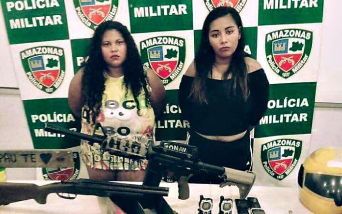 Polícia prende duas mulheres por roubo de motos e tráfico de drogas em Manaus
