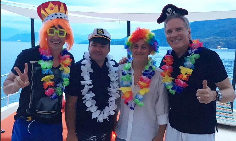 Luciano Huck compra iate avaliado em R$ 30 milhões e reúne famosos para inauguração