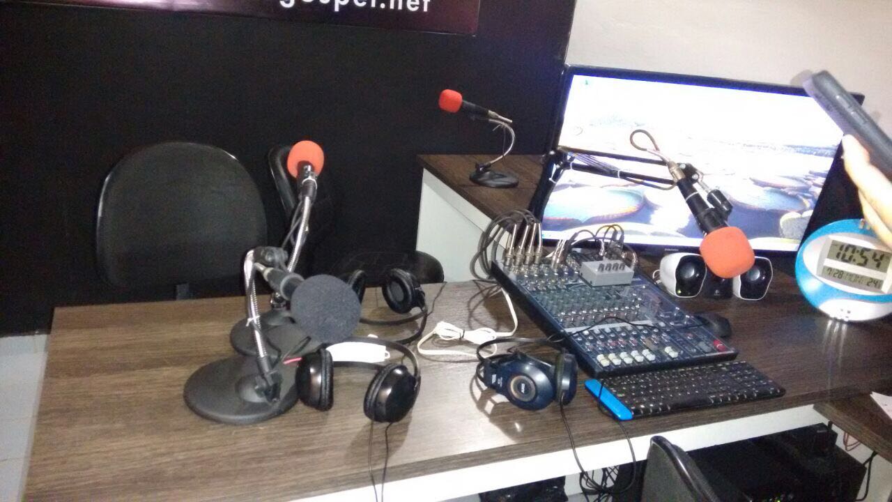 Rádio clandestina encontrada em Manaus é desativada por polícia e Anatel