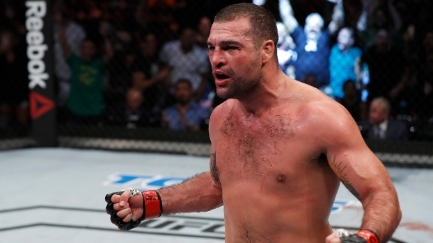 Shogun nocauteia e leva o público ao delírio em Fortaleza