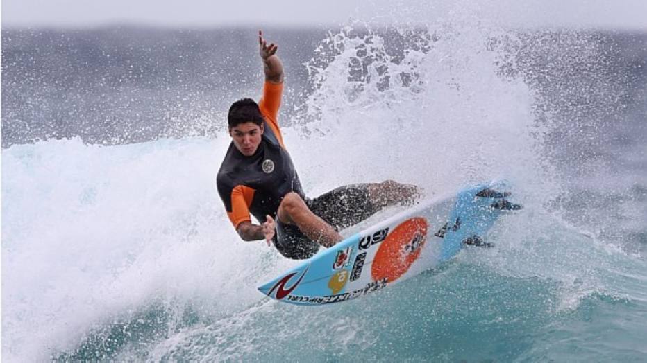 Medina estreia com vitória e lesão na Gold Coast australiana