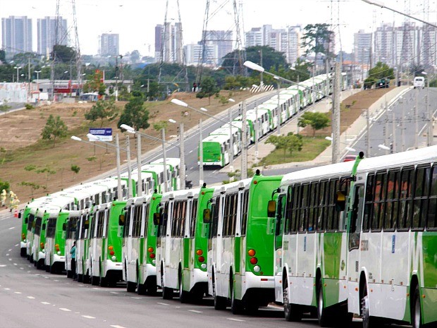 Frota com 30 novos ônibus chega a Manaus