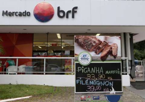 Coreia do Sul suspende importação de frango, e Europa e China podem barrar carnes 