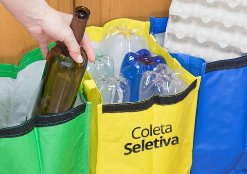  Agentes de conscientização reforçam coleta seletiva na CMM 