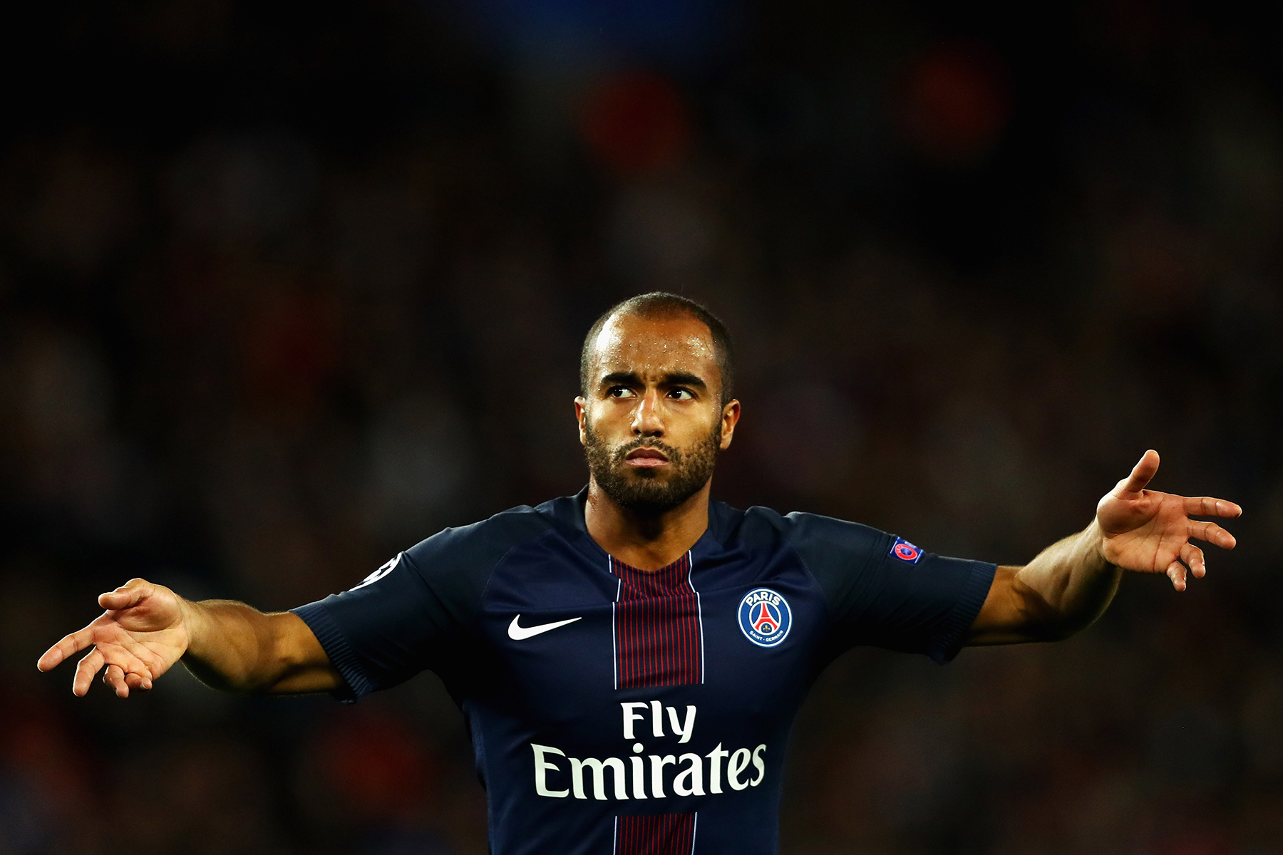 Lucas Moura pode ser dispensado pelo PSG, afirma emissora francesa