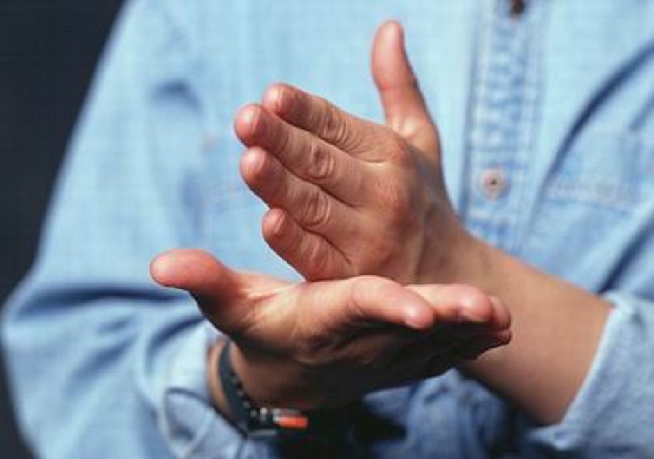 Mais de 400 servidores participam de curso de Libras em Manaus  