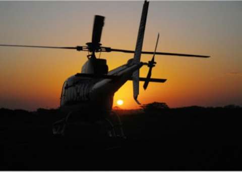 Alunos da Educação Especial participam de voo panorâmico em Manaus  