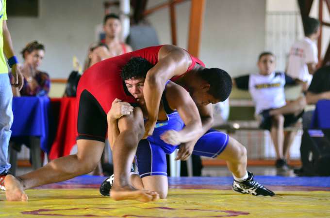 Em Manaus, campeonato de Wrestling agita Vila Olímpica neste fim de semana