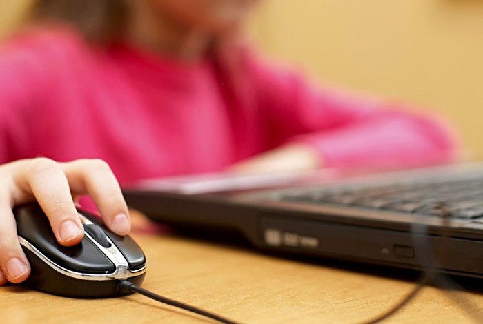  Proposta prevê campanha de alerta a jogos que incentivam ao suicídio (‘Baleia Azul’)