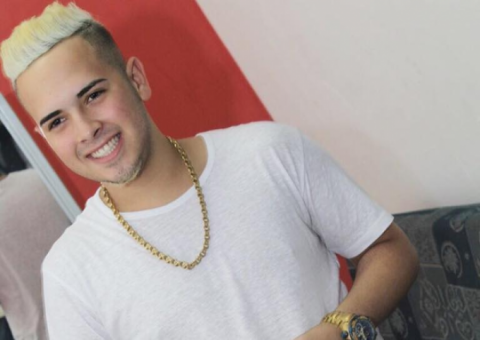 Dono do sucesso ‘Deu Onda’, Mc G15 faz show em Manaus