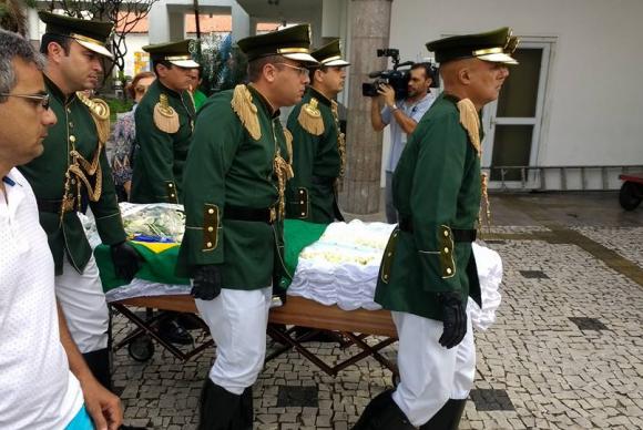 Corpo de Belchior é sepultado em Fortaleza