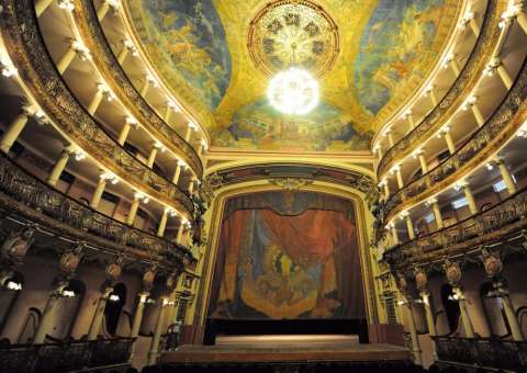 Festival Amazonas de Ópera celebra 20 anos em concerto de abertura com o tenor Thiago Arancam