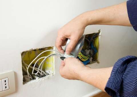 Acidentes elétricos causaram quase 600 mortes em 2016, diz estudo