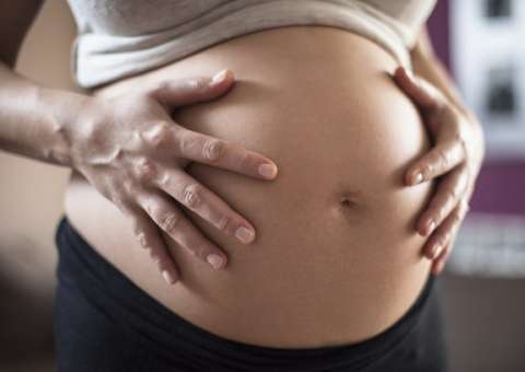 Gravidez depois dos 30: Conheça os riscos e cuidados para a mãe e o bebê