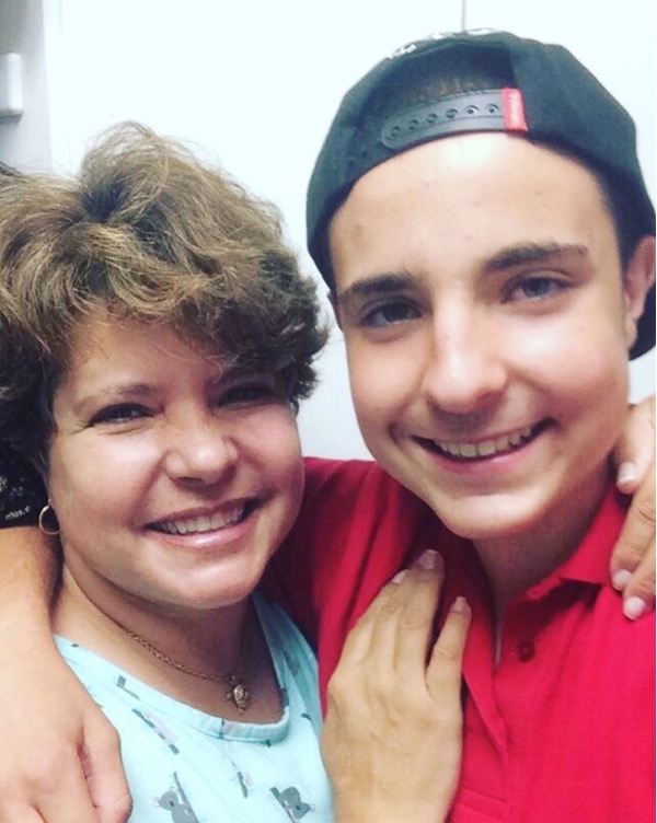 Mulher de Gugu Liberato faz rara aparição em post do filho