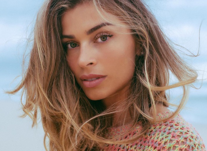 Grazi faz revelação sobre botox mas detona plásticas: 'é não gostar de quem você é'