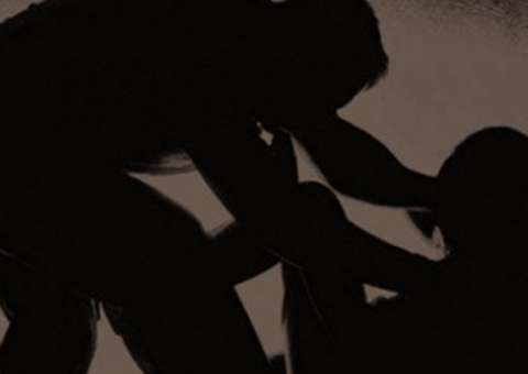  Homem é preso no AM após ser flagrado pela esposa estuprando o próprio filho de 4 anos