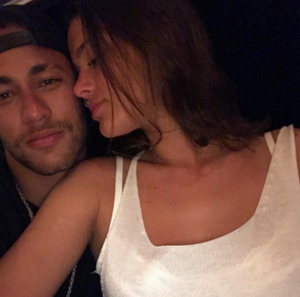 Bruna Marquezine responde declaração romântica de Neymar e revela apelido carinhoso do craque